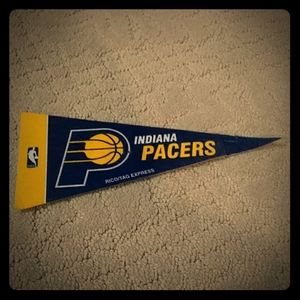 Indiana Pacers NBA pennant 4" X 9"